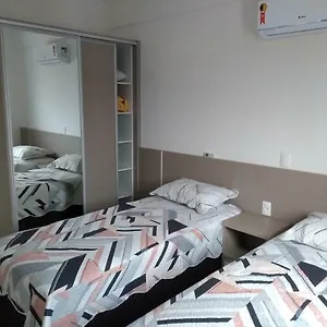 https://residencial-varadero-bombinhas.santa-catarina-brasil.com